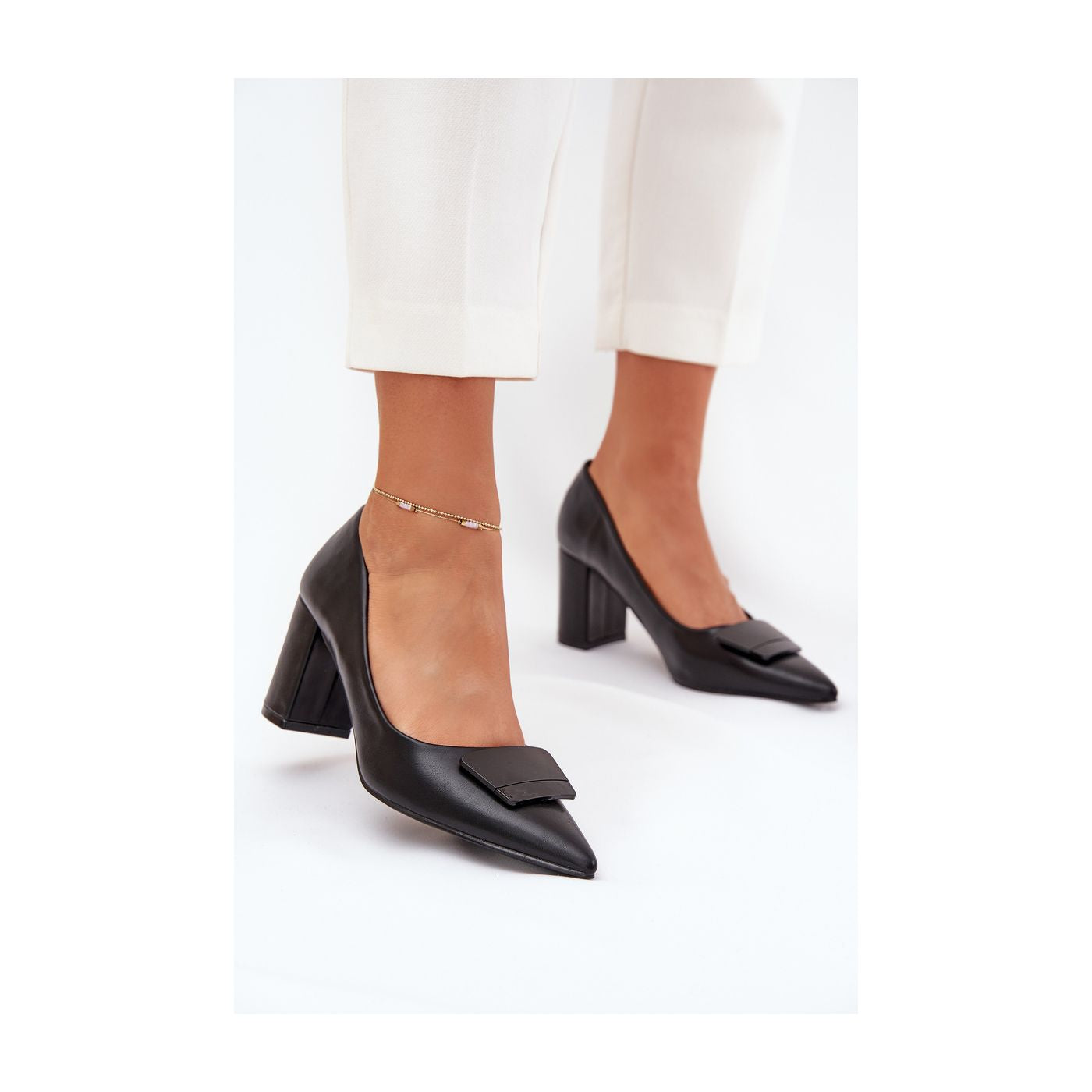Escarpins à talons hauts de couleur beige avec boucle décorative - Marron - taille 36 - vue 13