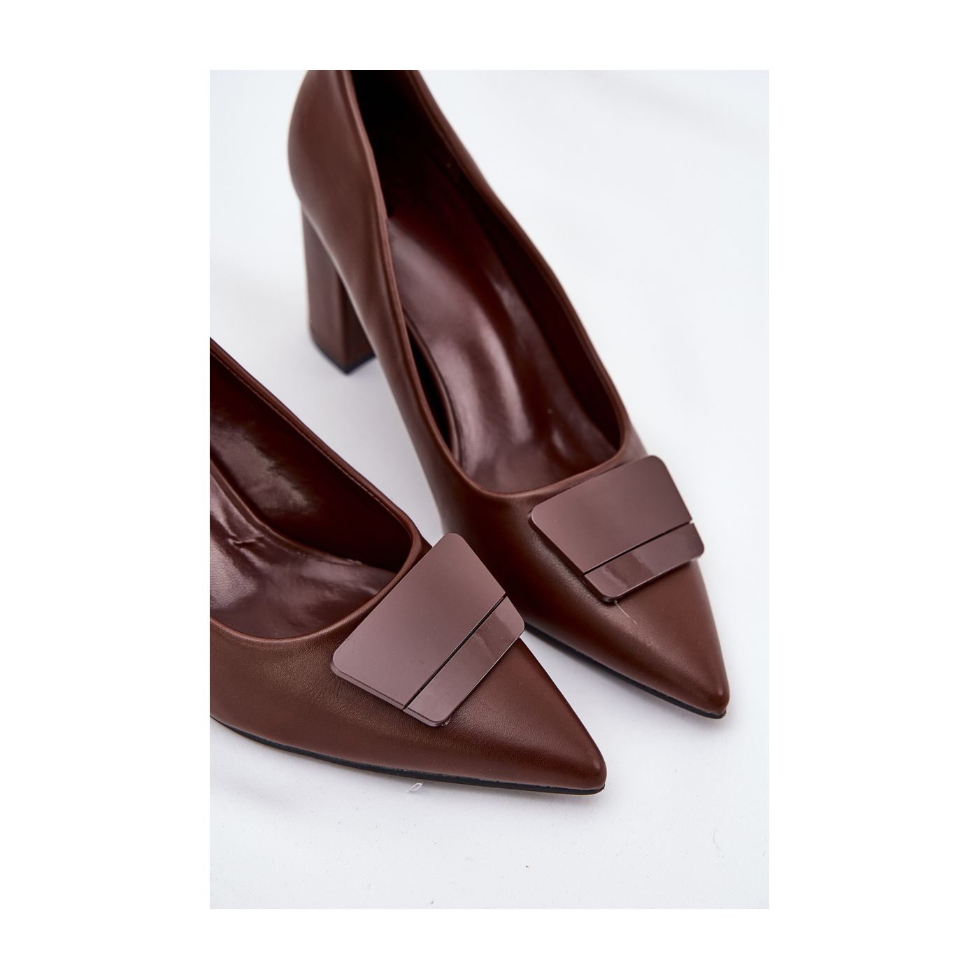 Escarpins à talons hauts de couleur beige avec boucle décorative - Nude - taille 39 - vue 10