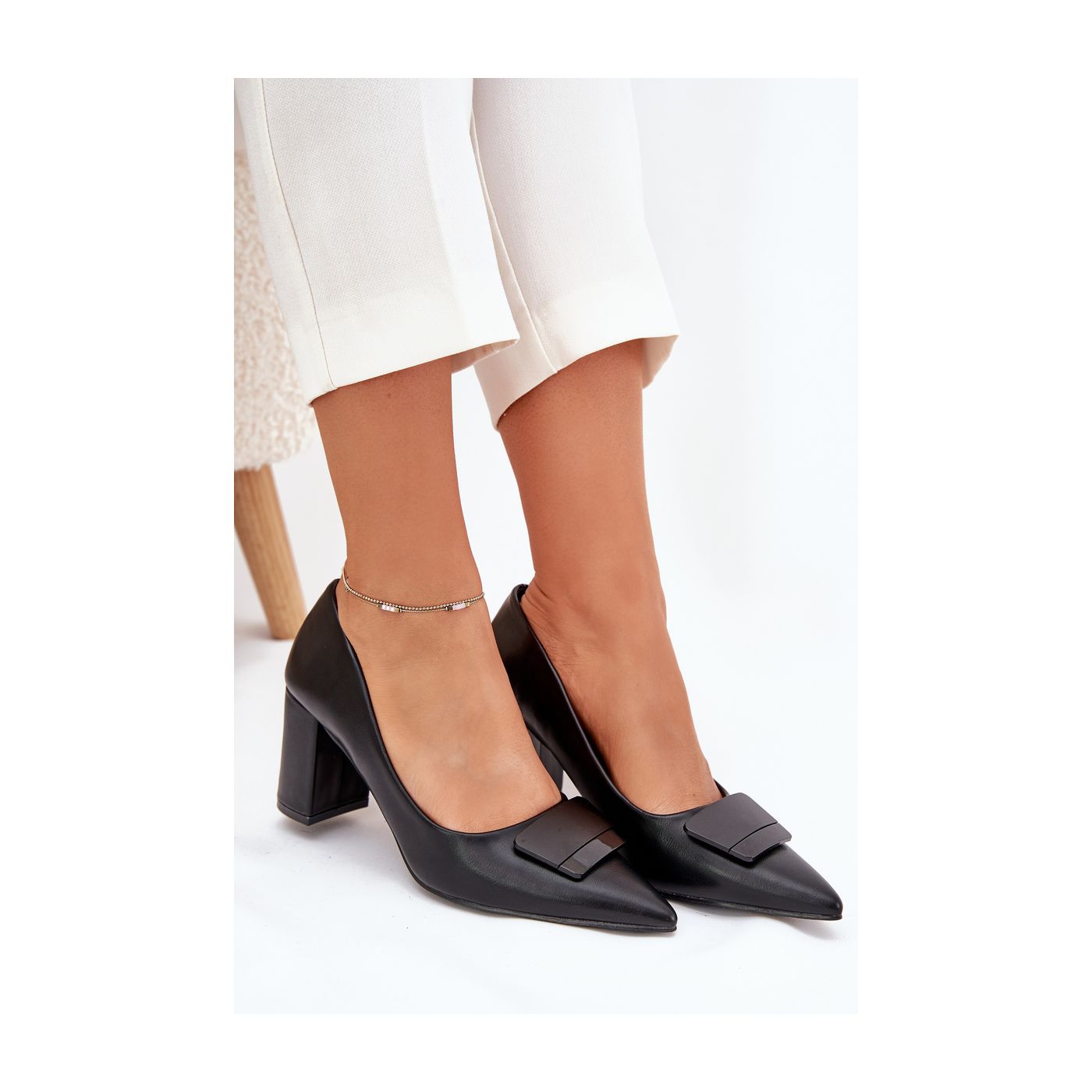 Escarpins à talons hauts de couleur beige avec boucle décorative - Nude - taille 40 - vue 11
