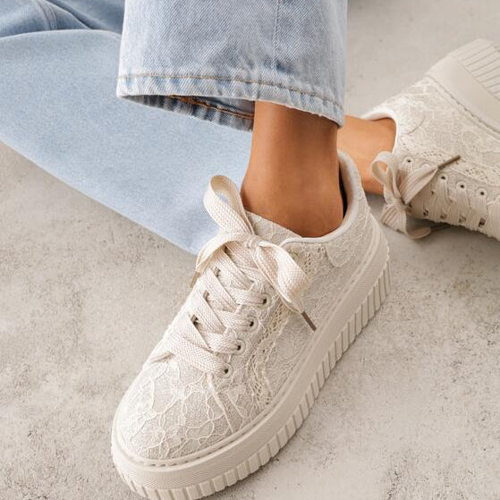 Baskets décorée de paillettes et de dentelle - Blanc - taille 39 - vue 10