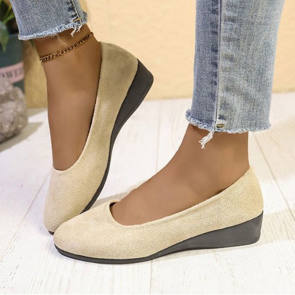 Chaussures-Compensées-Élégantes-et-Antidérapantes-Légèreté-&-Confort