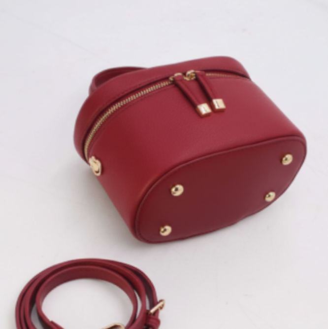 Joli sac à bandoulière réglable présente une fermeture zippée - Apricot/ Coffee