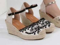 Espadrilles Compensées à Broderie Anglaise - Beige - taille 37 - vue 8