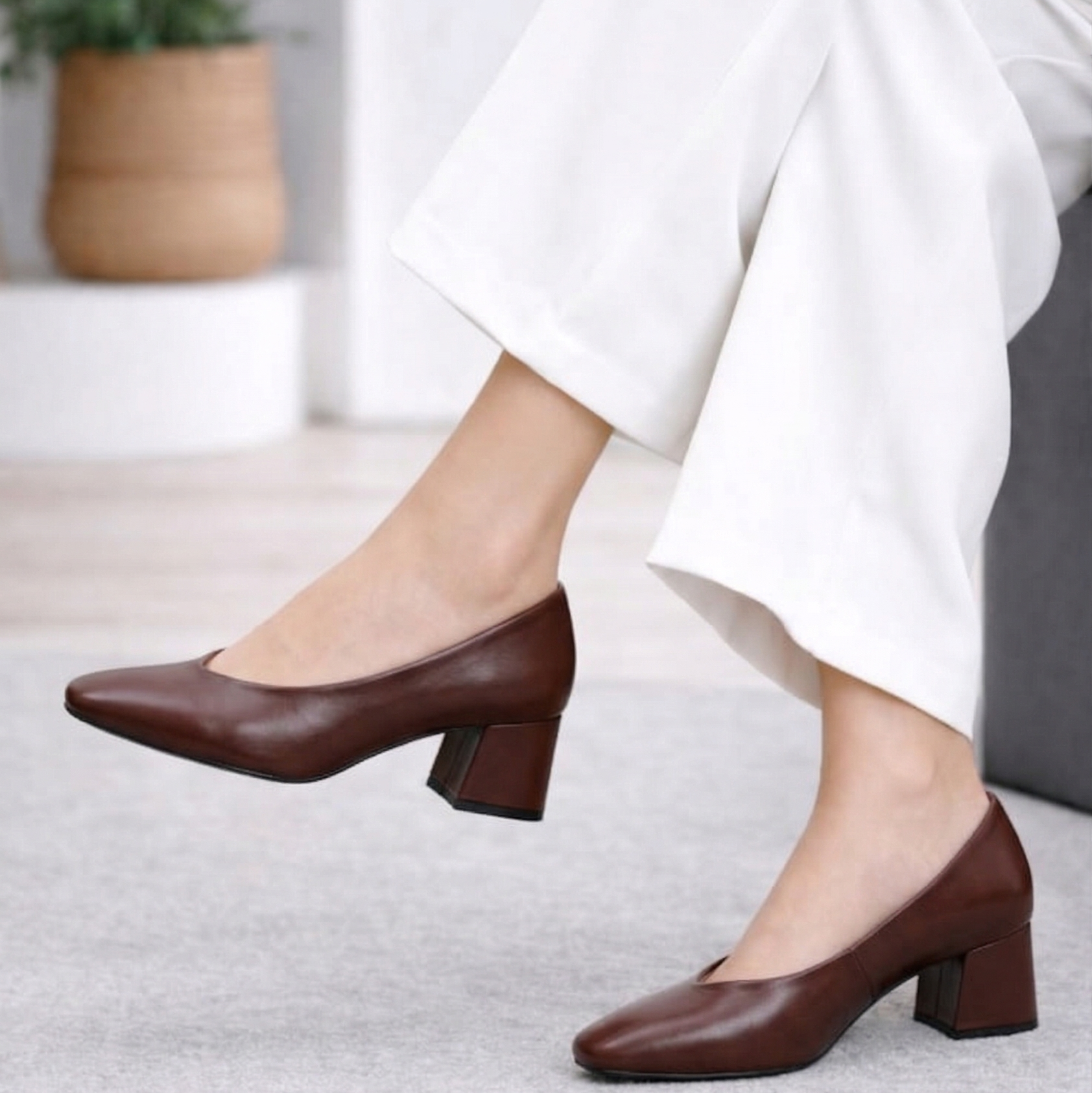 Escarpins à Talon Carré en Cuir - Noir - taille 36 - vue 1